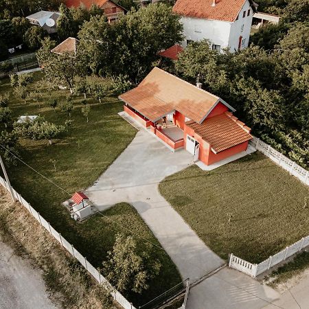 Vikendica Castanea Banja Zdrelo Villa Petrovac na Mlavi Ngoại thất bức ảnh