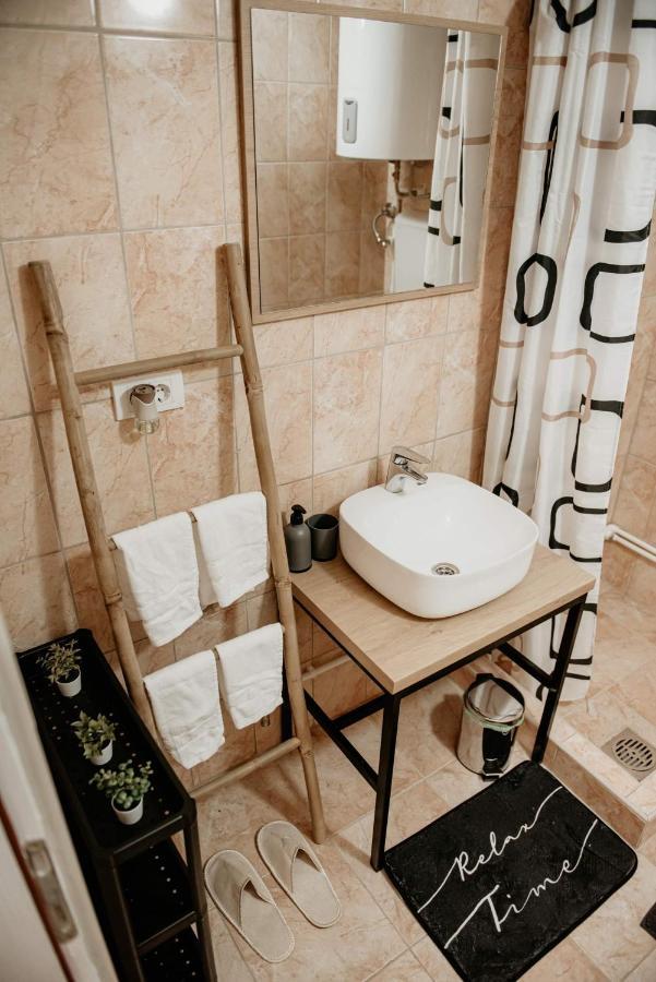 Vikendica Castanea Banja Zdrelo Villa Petrovac na Mlavi Ngoại thất bức ảnh