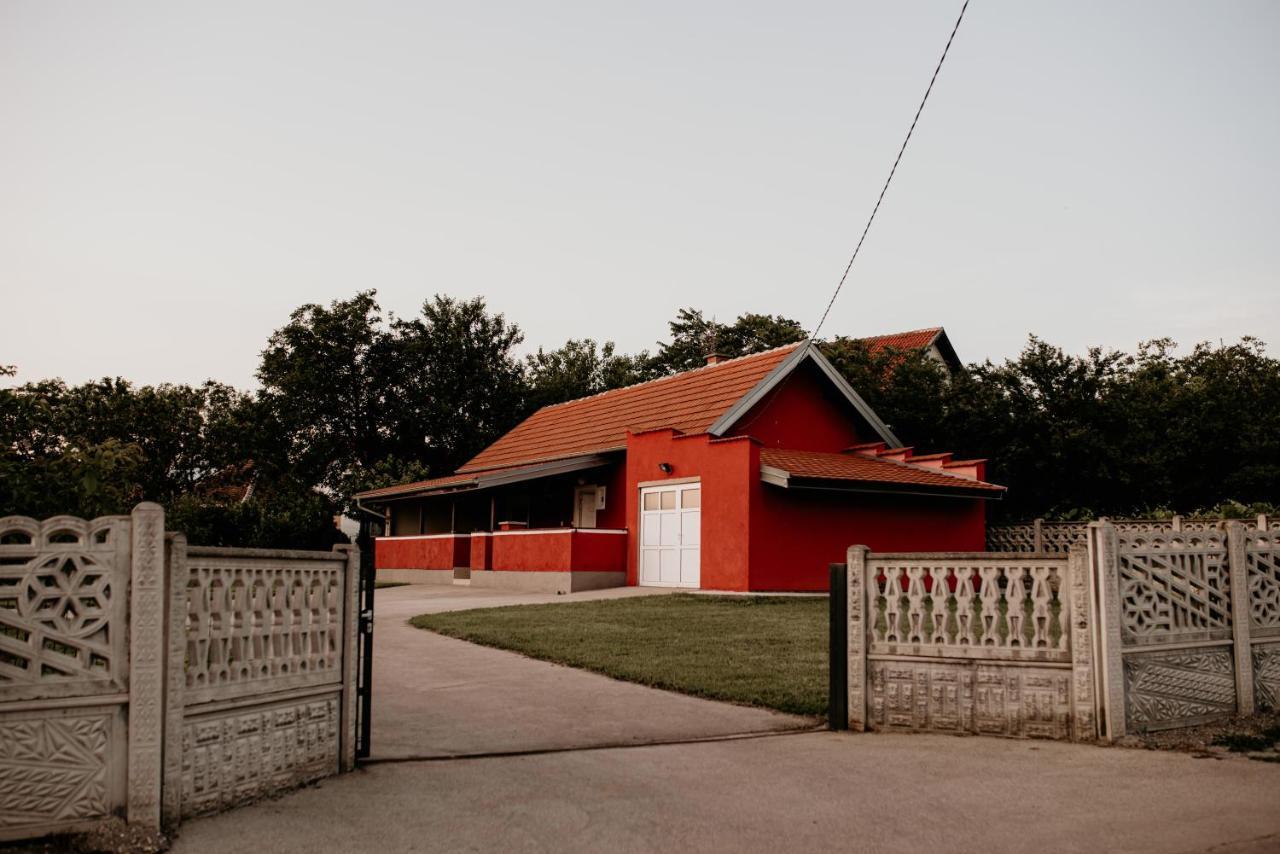 Vikendica Castanea Banja Zdrelo Villa Petrovac na Mlavi Ngoại thất bức ảnh