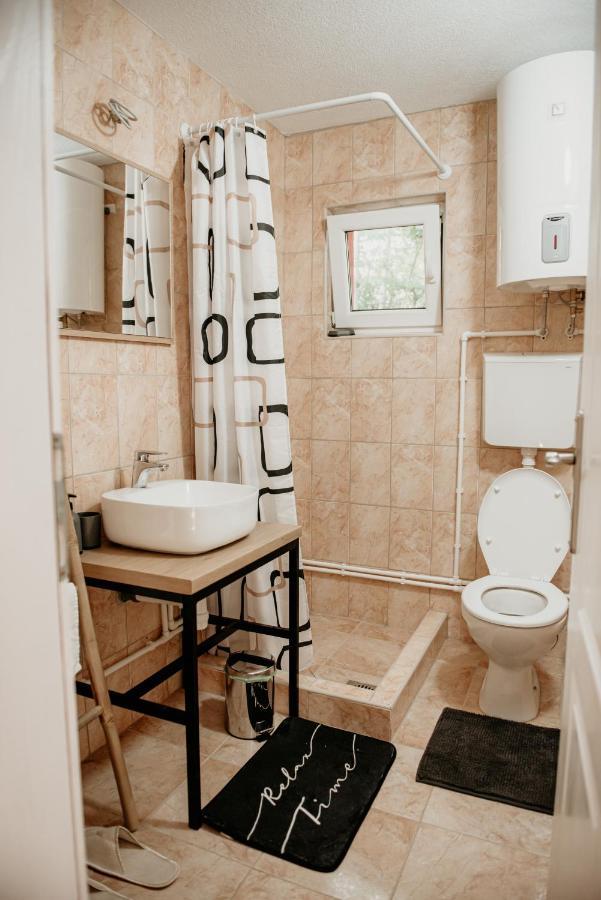 Vikendica Castanea Banja Zdrelo Villa Petrovac na Mlavi Ngoại thất bức ảnh